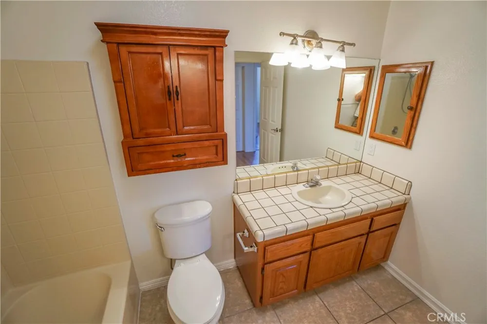 17010 Ranchero Hesperia, CA 92345