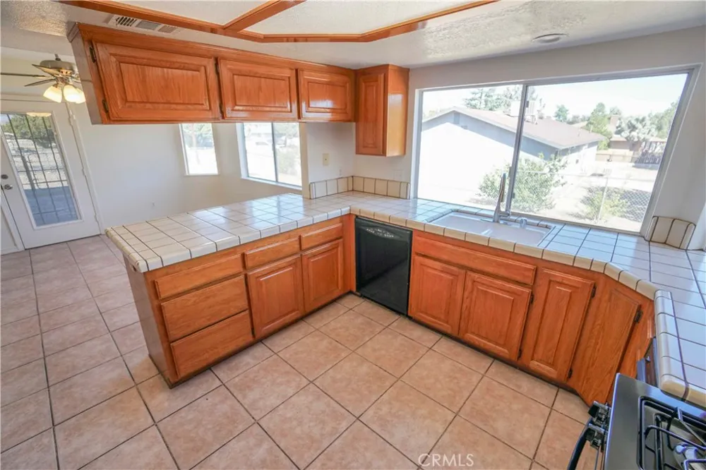 17010 Ranchero Hesperia, CA 92345