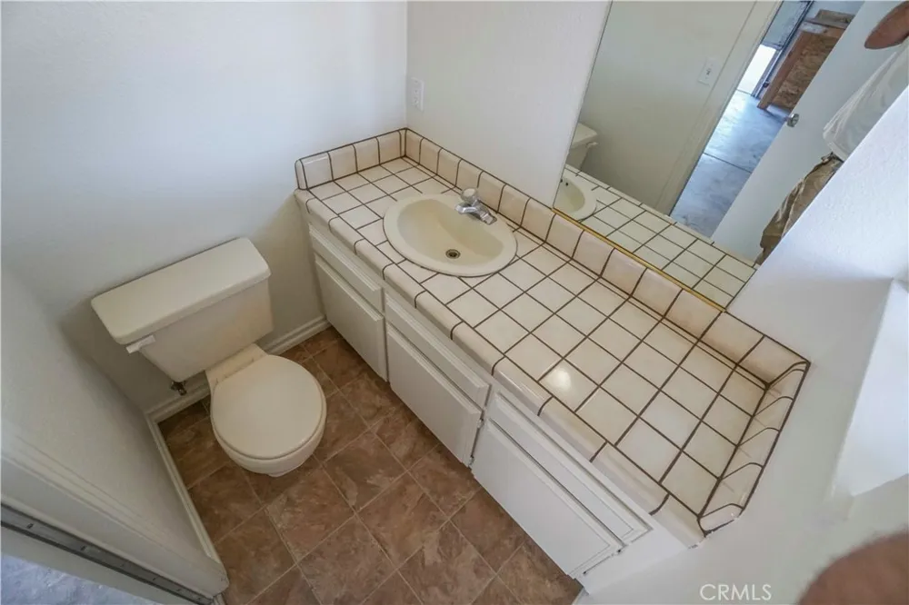 17010 Ranchero Hesperia, CA 92345