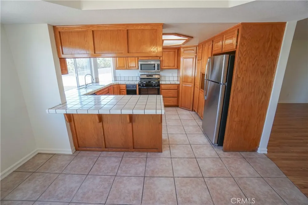17010 Ranchero Hesperia, CA 92345