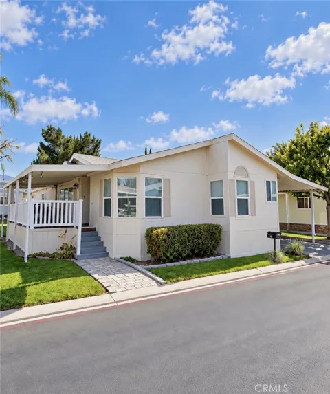 27361 Sierra Highway #119