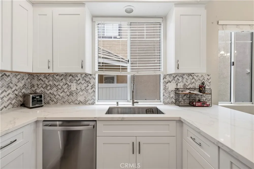 30341 Marigold Castaic, CA 91384