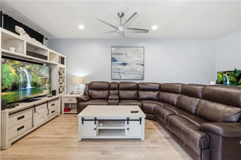 30341 Marigold Castaic, CA 91384