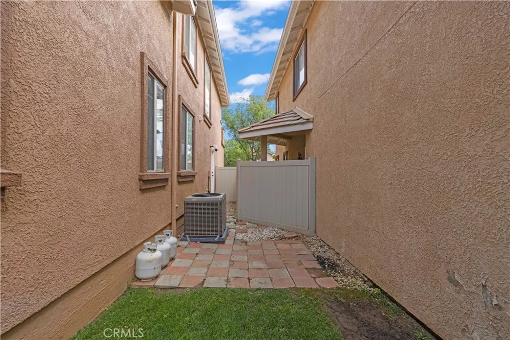 30341 Marigold Castaic, CA 91384