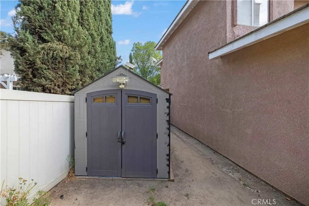 30341 Marigold Castaic, CA 91384