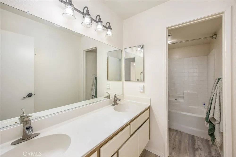 14449 Chamberlain Victorville, CA 92394