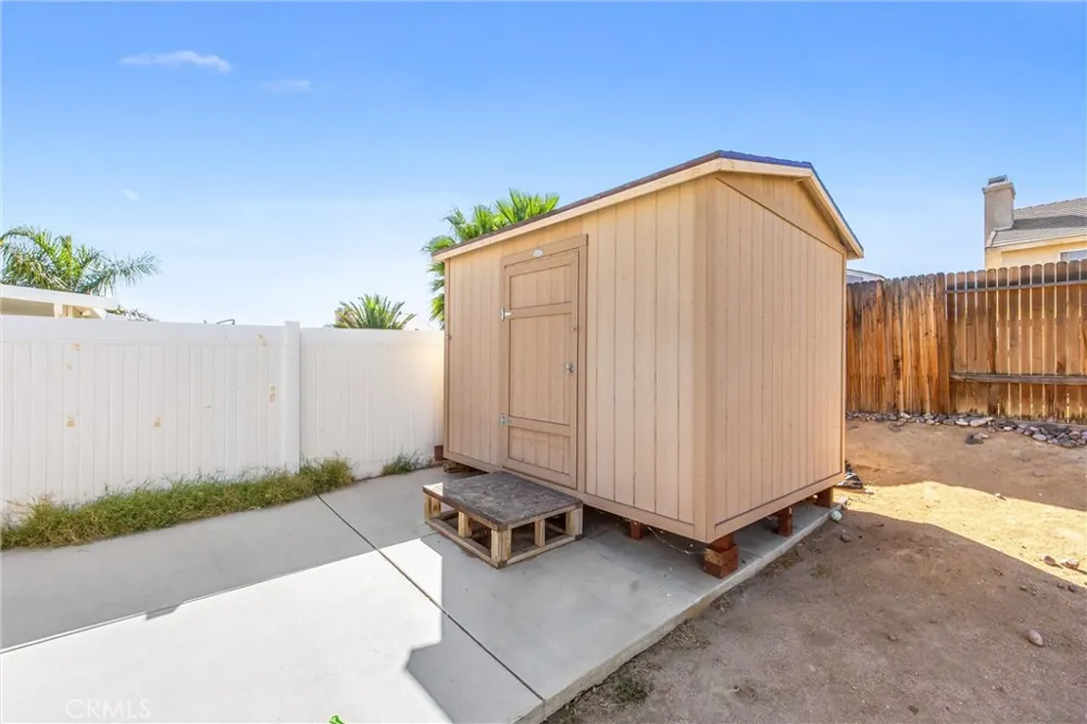 14449 Chamberlain Victorville, CA 92394