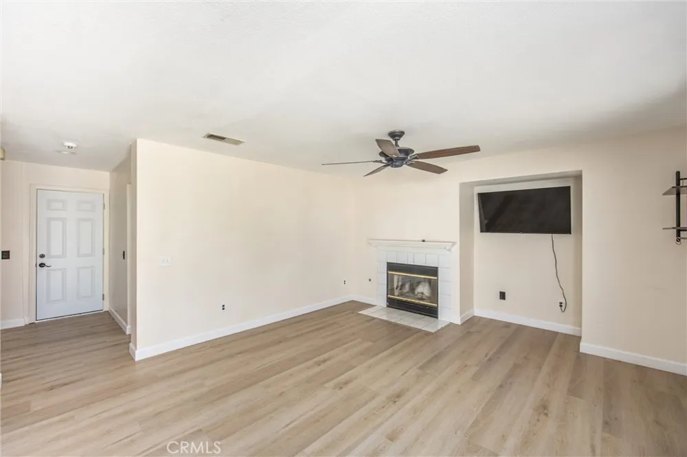14449 Chamberlain Victorville, CA 92394