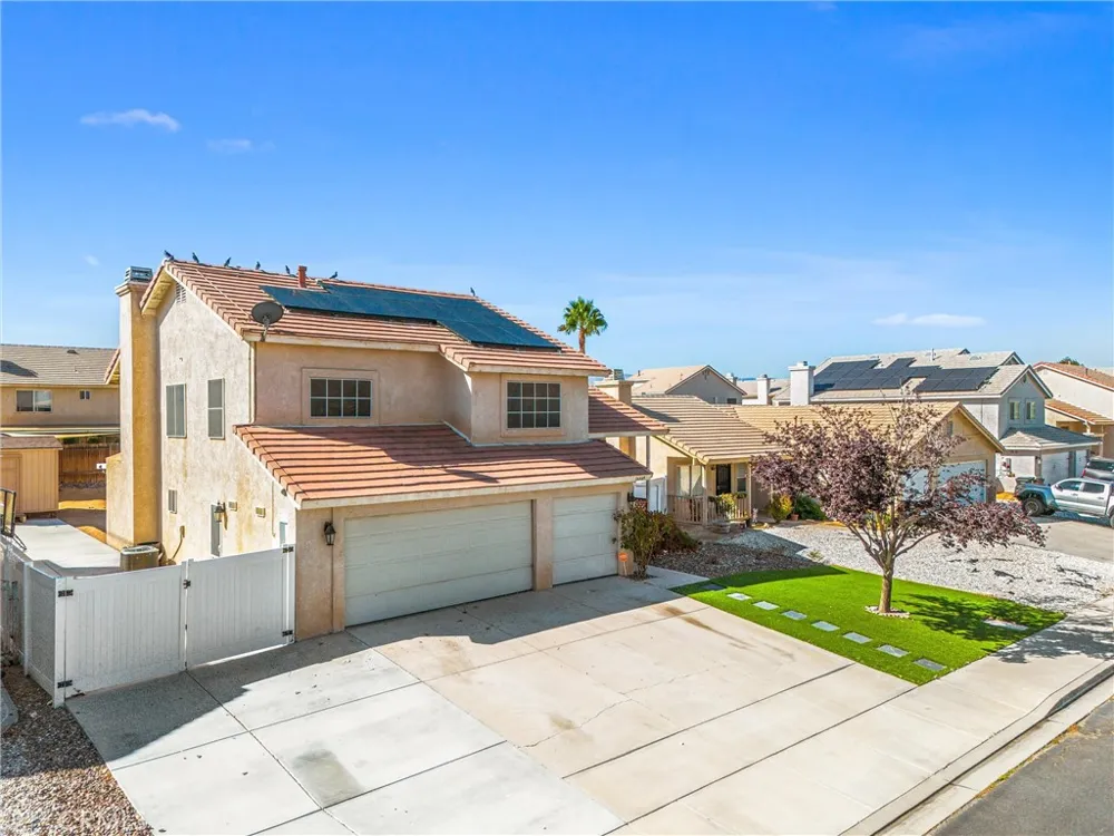 14449 Chamberlain Victorville, CA 92394