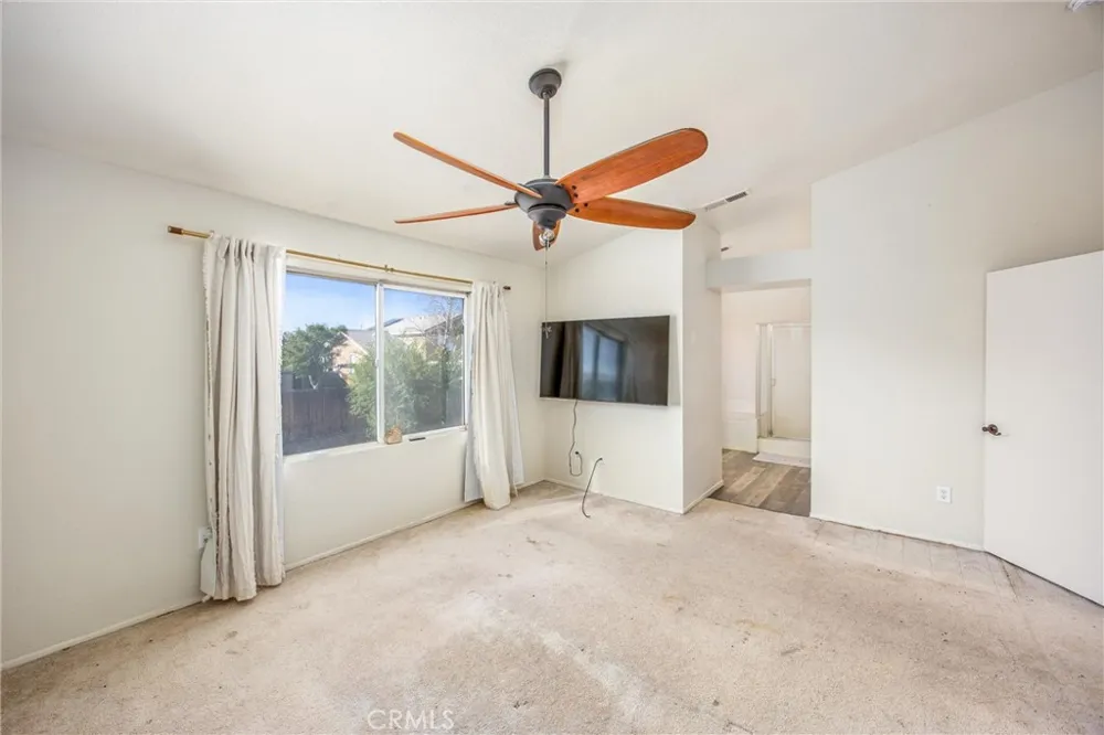 14449 Chamberlain Victorville, CA 92394