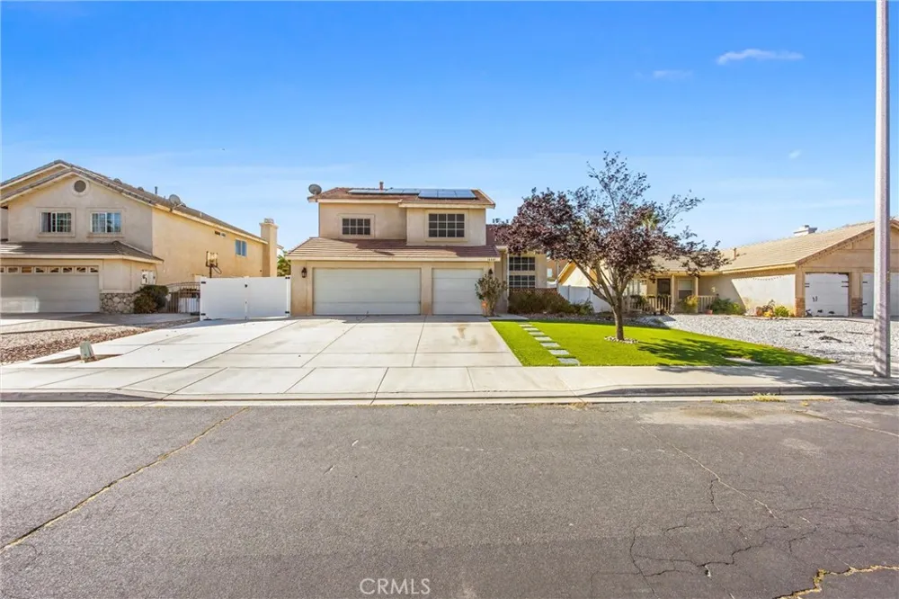 14449 Chamberlain Victorville, CA 92394