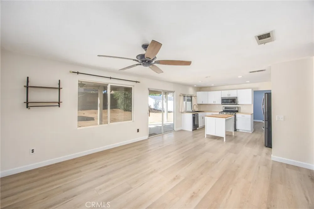 14449 Chamberlain Victorville, CA 92394