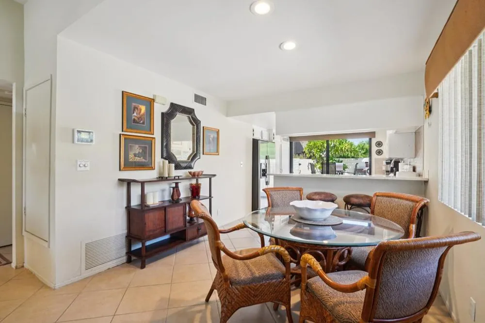 2201 Los Patos Drive Palm Springs, CA 92264