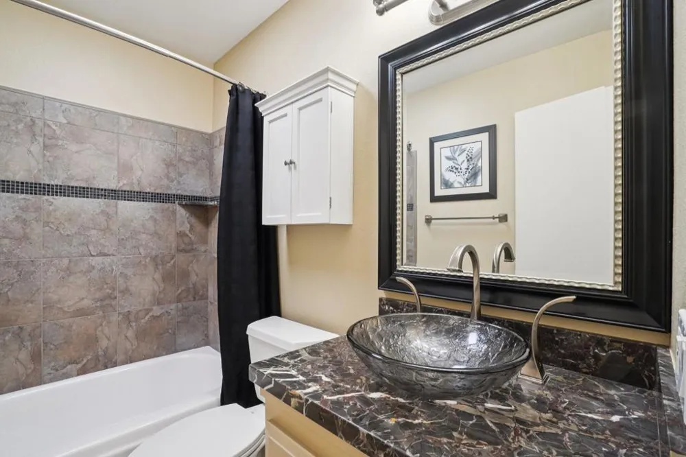 2201 Los Patos Drive Palm Springs, CA 92264
