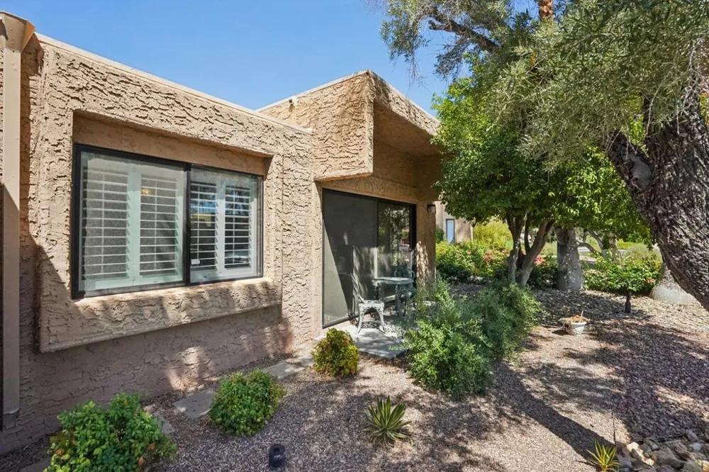 2201 Los Patos Drive Palm Springs, CA 92264