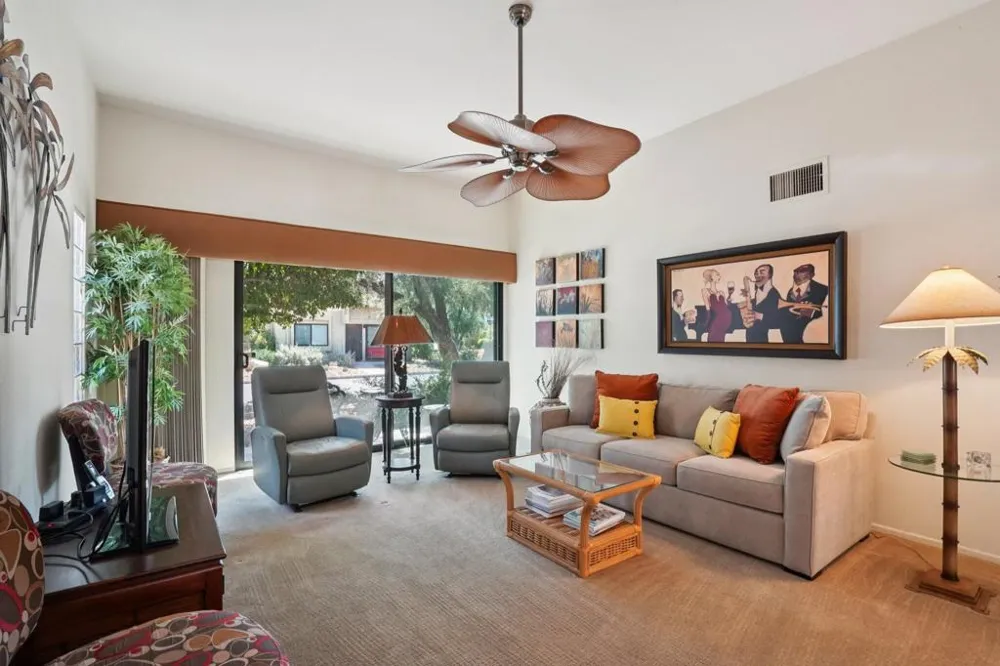 2201 Los Patos Drive Palm Springs, CA 92264