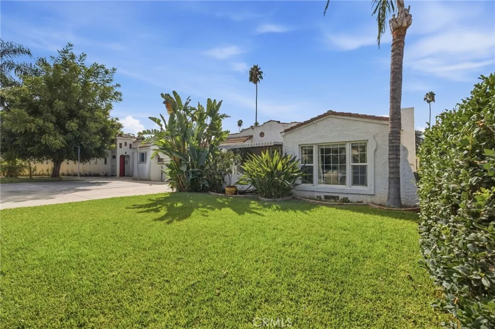 2022 Blenheim Riverside, CA 92507
