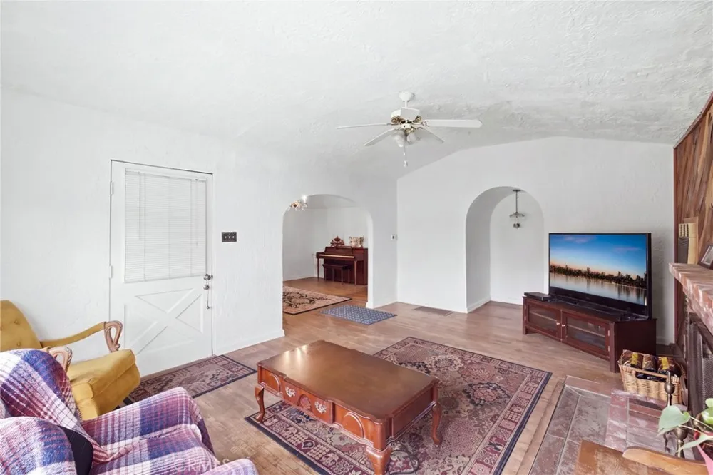 2022 Blenheim Riverside, CA 92507