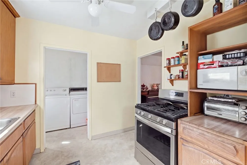 2022 Blenheim Riverside, CA 92507
