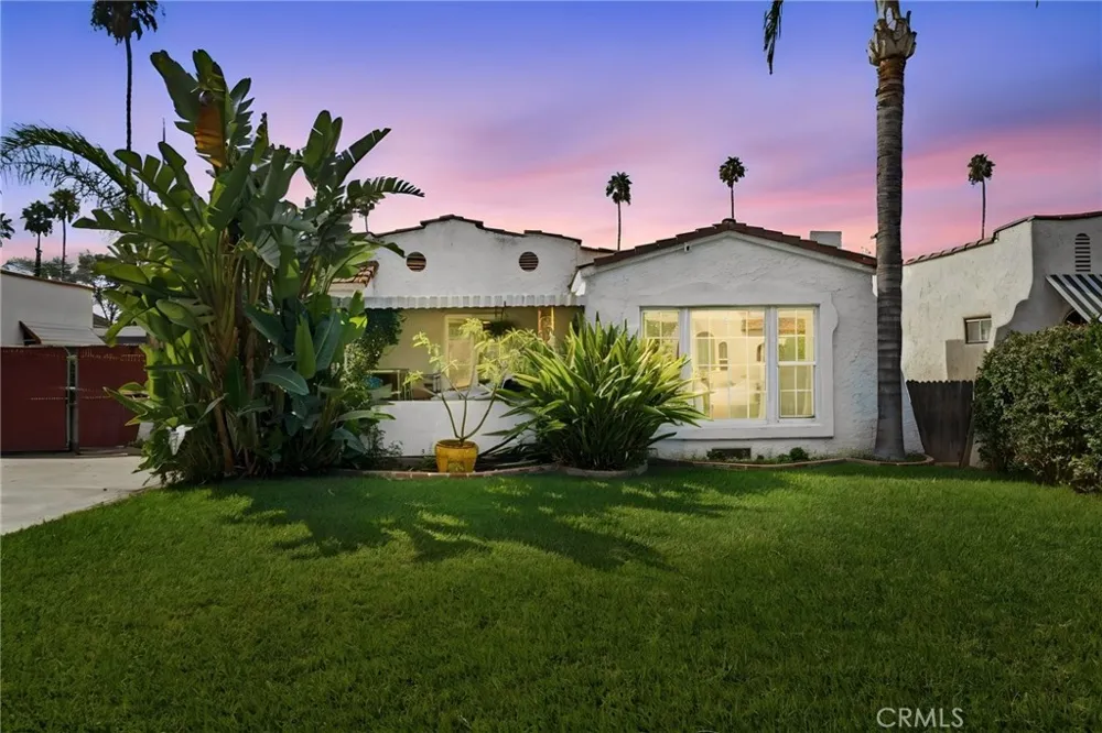 2022 Blenheim Riverside, CA 92507