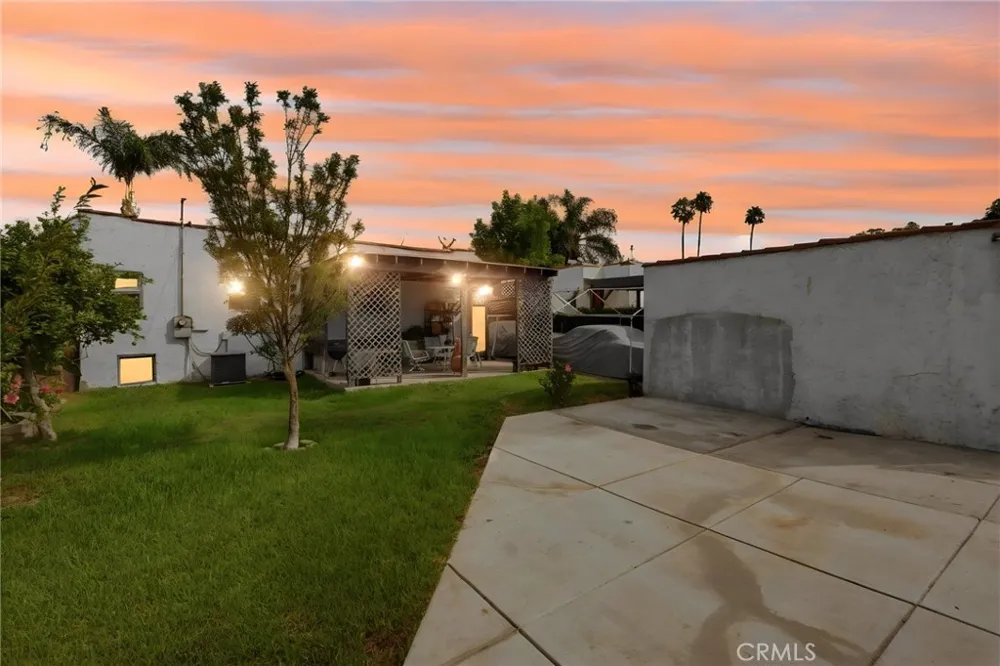 2022 Blenheim Riverside, CA 92507