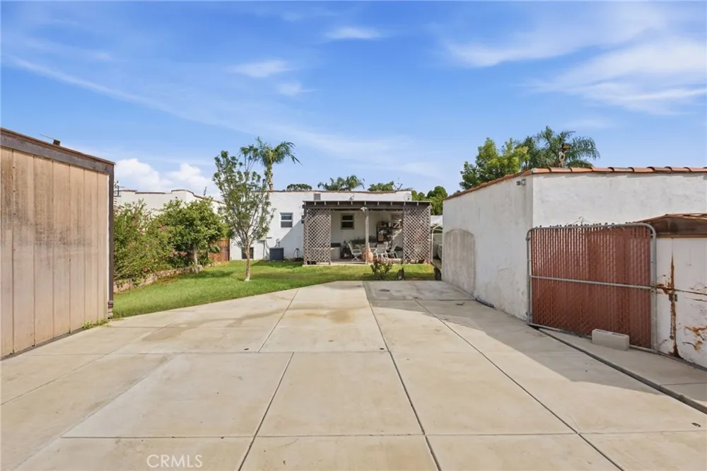 2022 Blenheim Riverside, CA 92507
