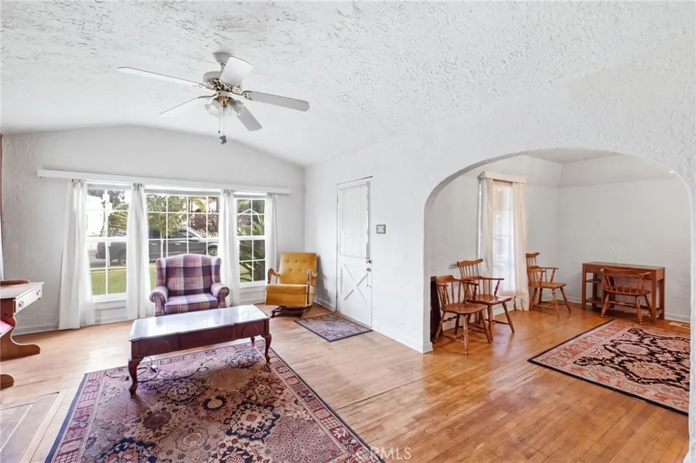 2022 Blenheim Riverside, CA 92507
