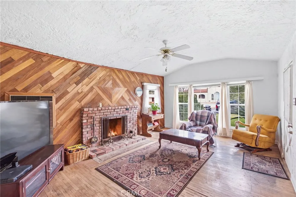 2022 Blenheim Riverside, CA 92507
