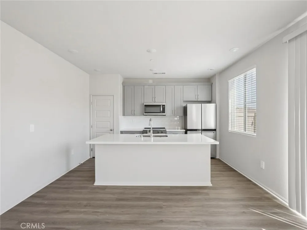 1940 Limetta Lane Redlands, CA 92374