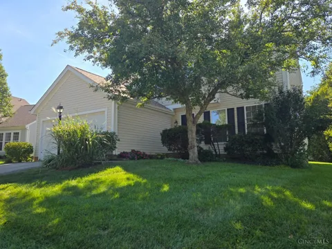 7699 Livingston Drive