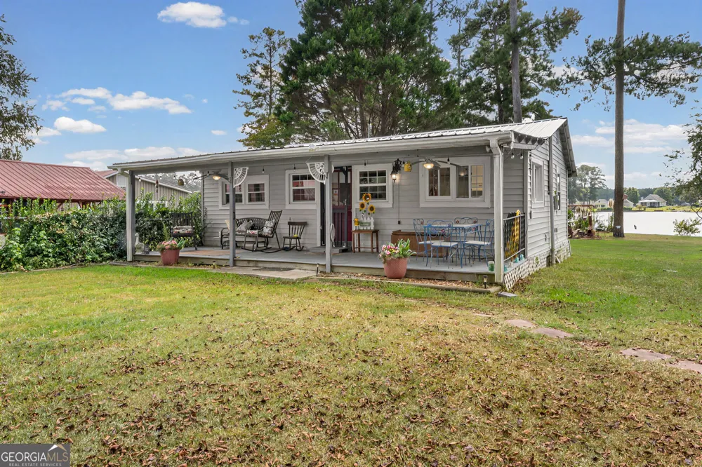 922 Clearwater RD Sharpsburg, GA 30277