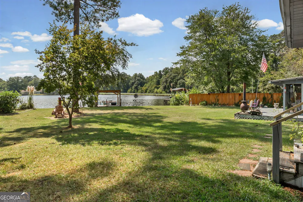 922 Clearwater RD Sharpsburg, GA 30277