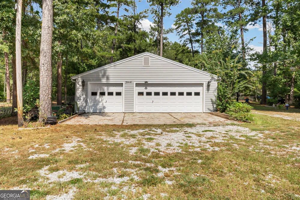 922 Clearwater RD Sharpsburg, GA 30277