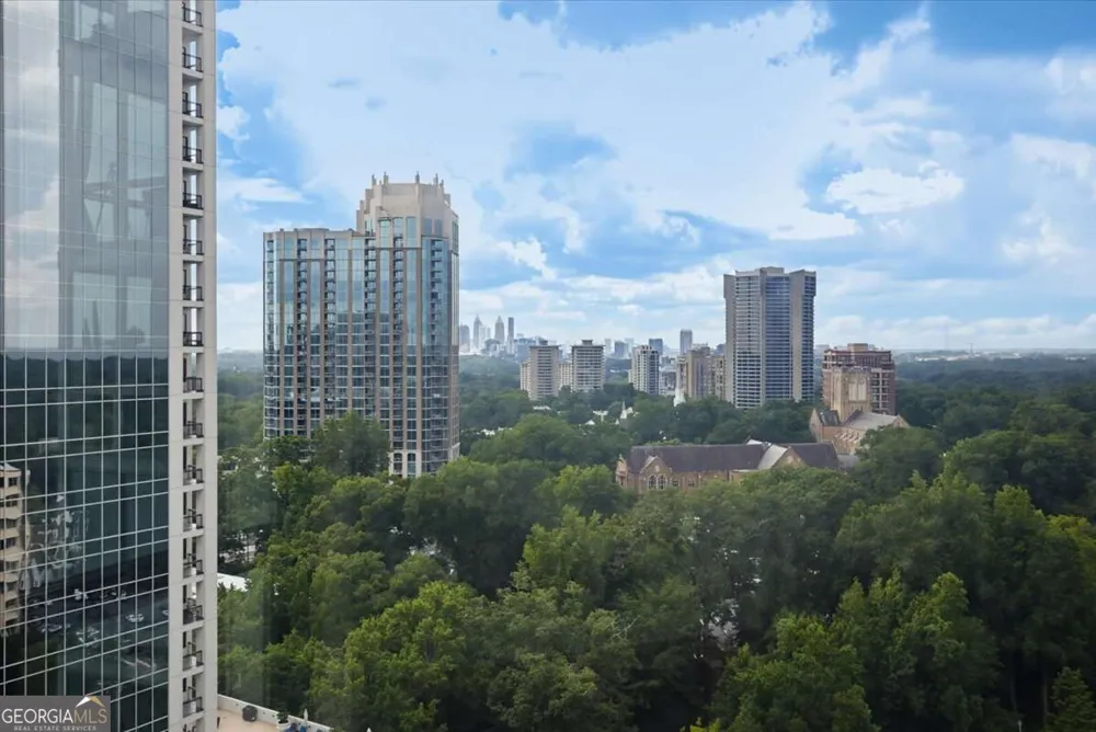 2870 Pharr Court South NW Atlanta, GA 30305
