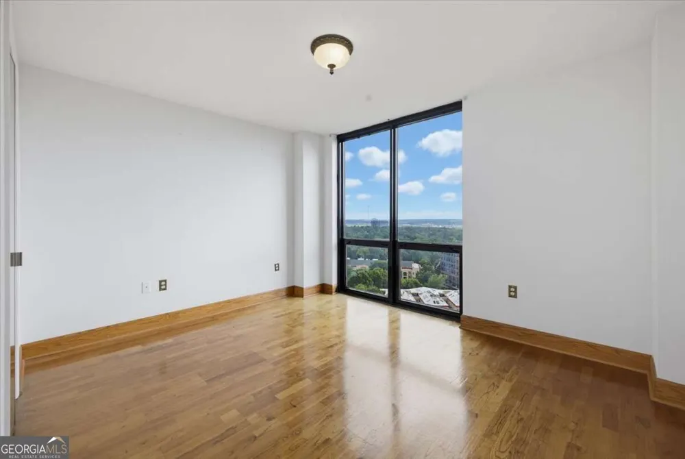 2870 Pharr Court South NW Atlanta, GA 30305