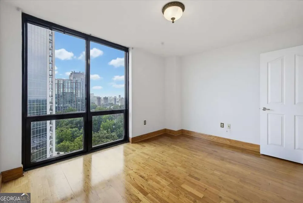 2870 Pharr Court South NW Atlanta, GA 30305