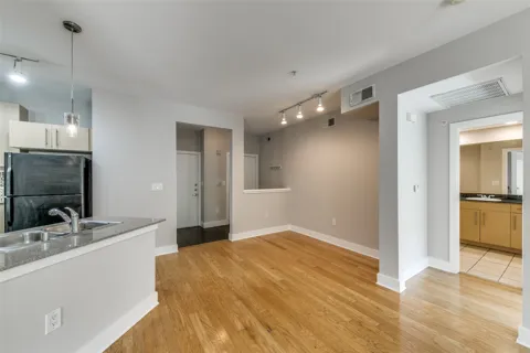 4414 Cedar Springs Road #207