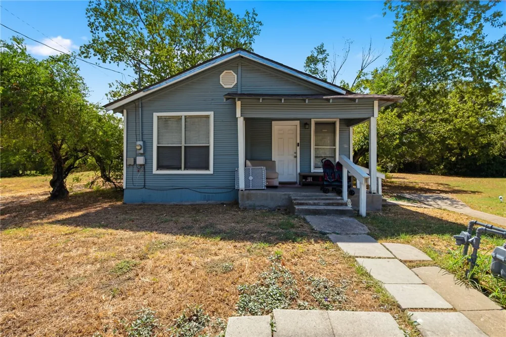 709 E Martin Luther King Jr Street Bryan, TX 77803