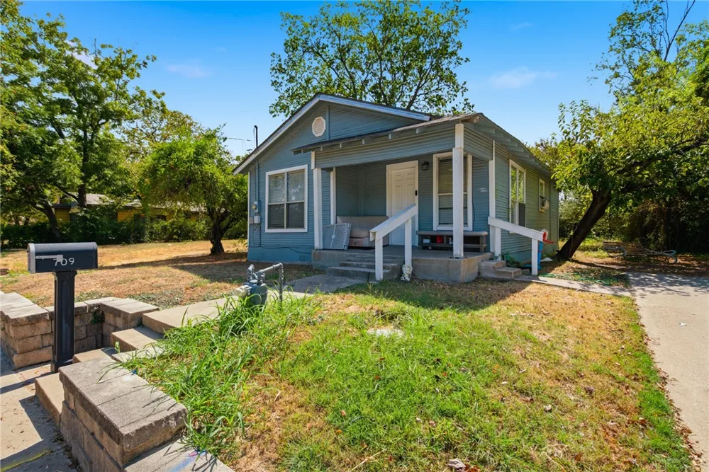 709 E Martin Luther King Jr Street Bryan, TX 77803