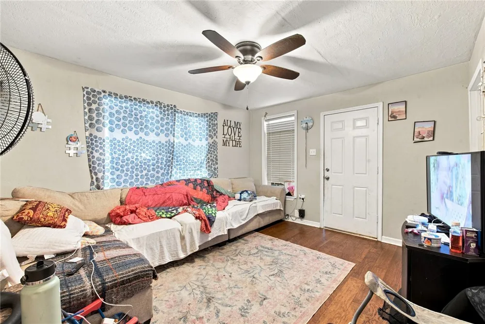 709 E Martin Luther King Jr Street Bryan, TX 77803