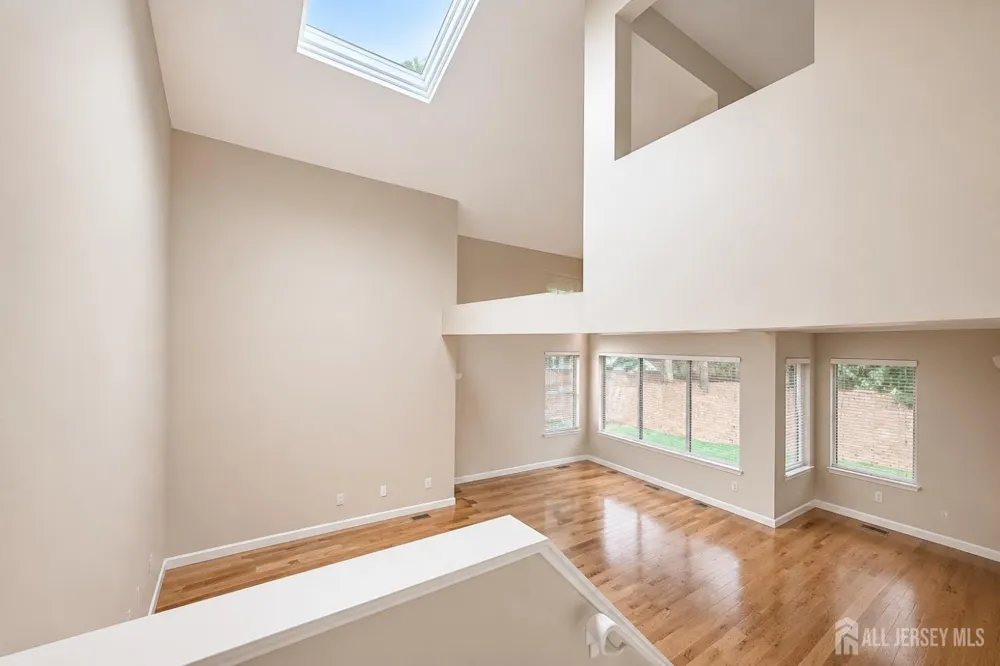 614 Sayre Drive Plainsboro, NJ 08540
