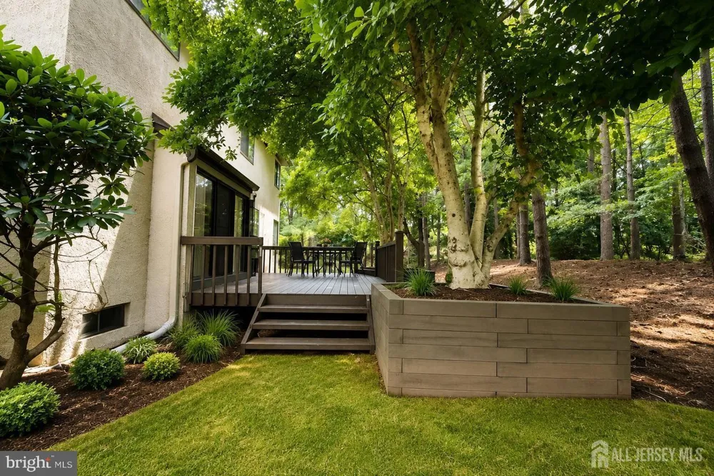 614 Sayre Drive Plainsboro, NJ 08540