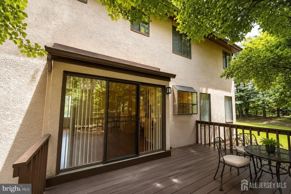 614 Sayre Drive Plainsboro, NJ 08540