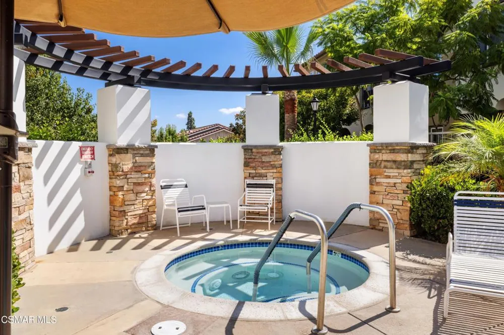 493 Country Club Drive #228 Simi Valley, CA 93065