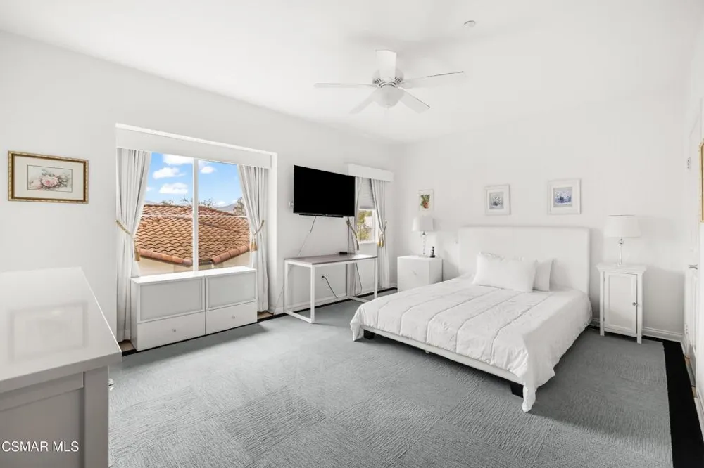 493 Country Club Drive #228 Simi Valley, CA 93065