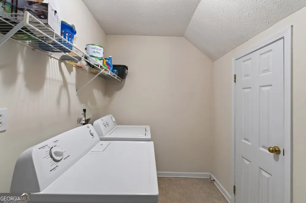 210 Kim TRL Stockbridge, GA 30281