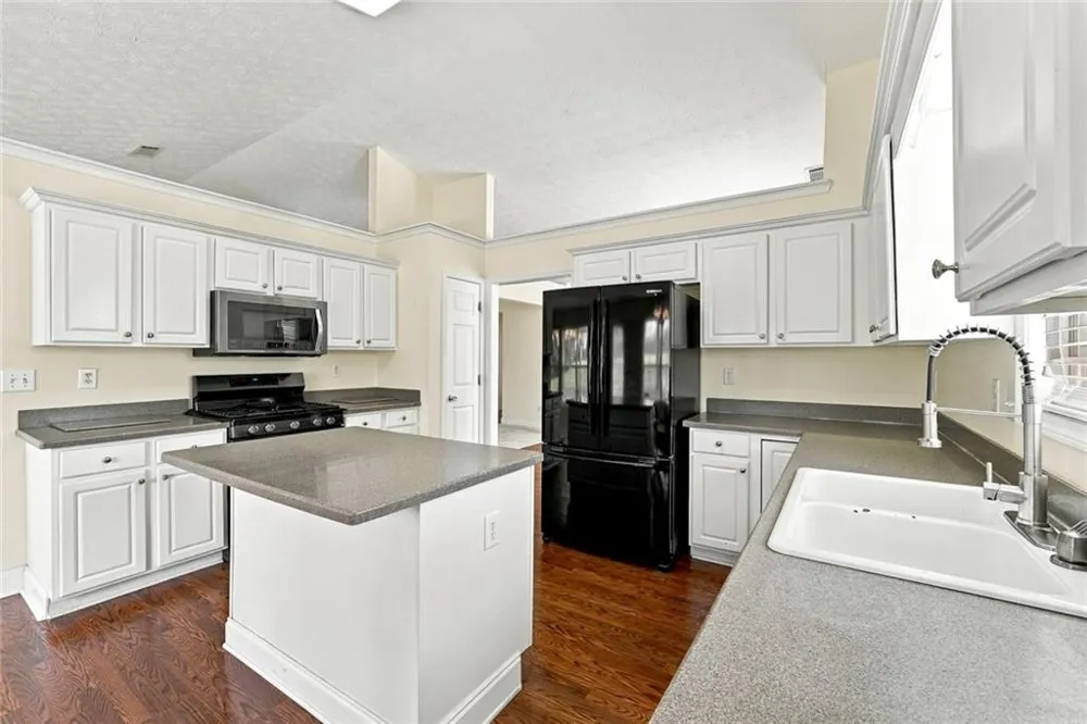 3338 Woodtree Lane Buford, GA 30519