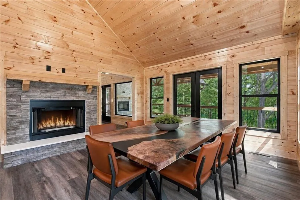 970 Mountain Oak Road Ellijay, GA 30536