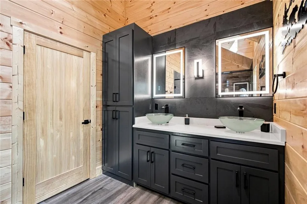 970 Mountain Oak Road Ellijay, GA 30536