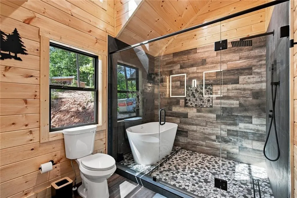 970 Mountain Oak Road Ellijay, GA 30536